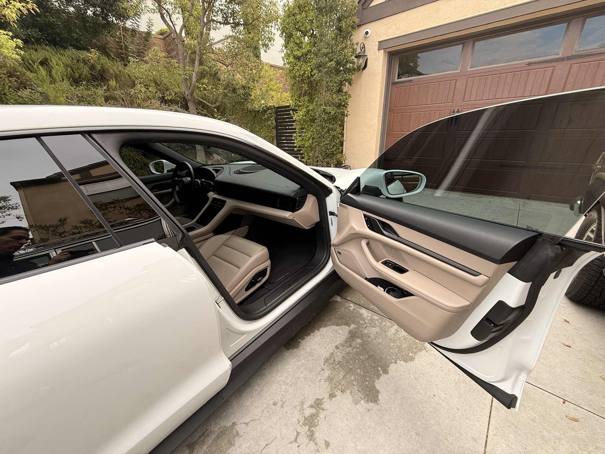 Used 2024 Porsche Taycan RWD image 11