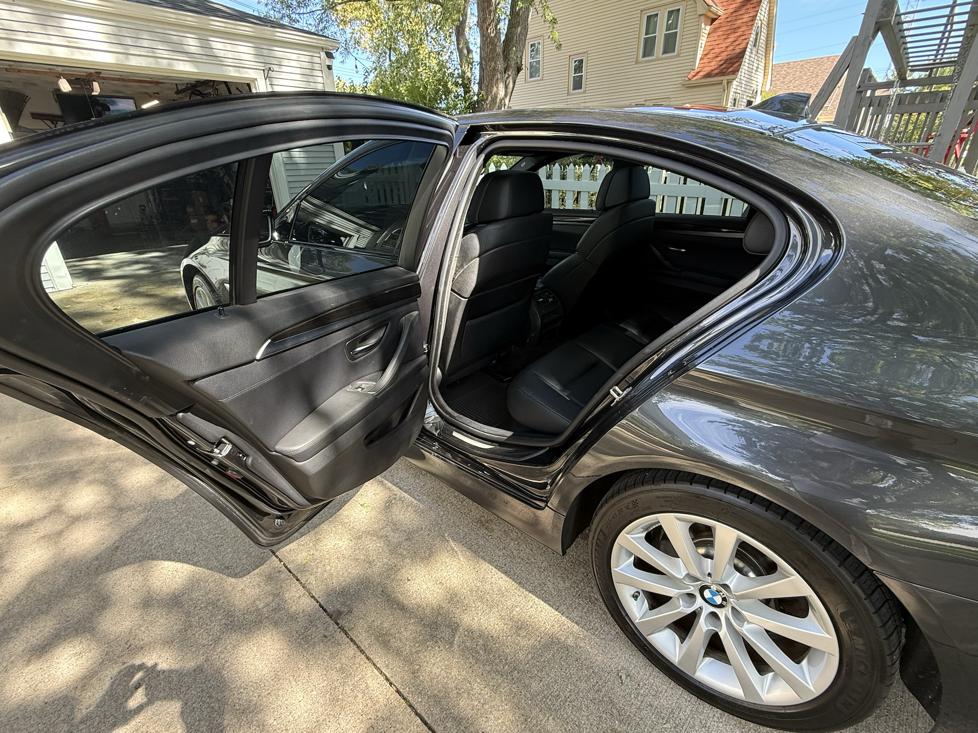 Used 2012 BMW 528i xDrive Sedan AWD/4WD image 10
