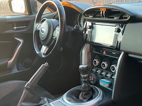 Used 2019 Subaru BRZ Limited w/ Performance Package image 9