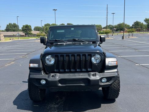 Used 2022 Jeep Wrangler Sport AWD/4WD image 8