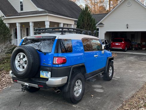 Used 2007 Toyota FJ Cruiser 4WD image 25