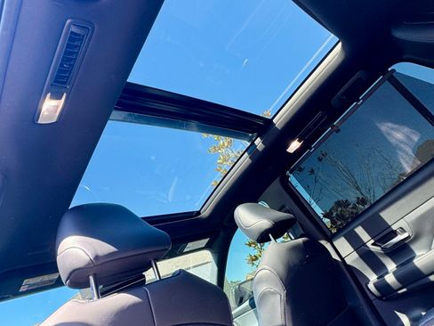 Used 2025 Toyota Grand Highlander AWD Hybrid image 27