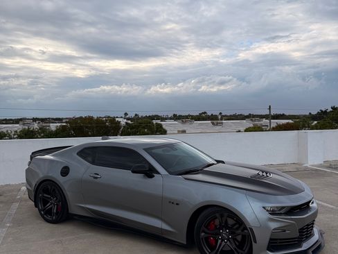 Used 2023 Chevrolet Camaro SS image 4