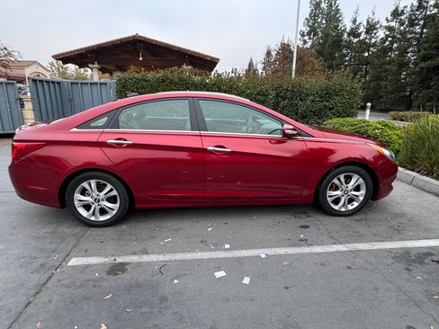 Used 2013 Hyundai Sonata Limited w/ Premium Pkg image 5