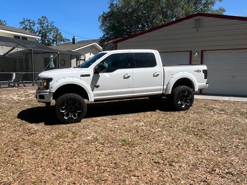 Used 2019 Ford F150 XLT w/ Equipment Group 302A Luxury AWD/4WD image 2