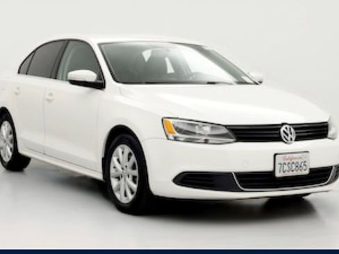 Used 2014 Volkswagen Jetta SE image 6