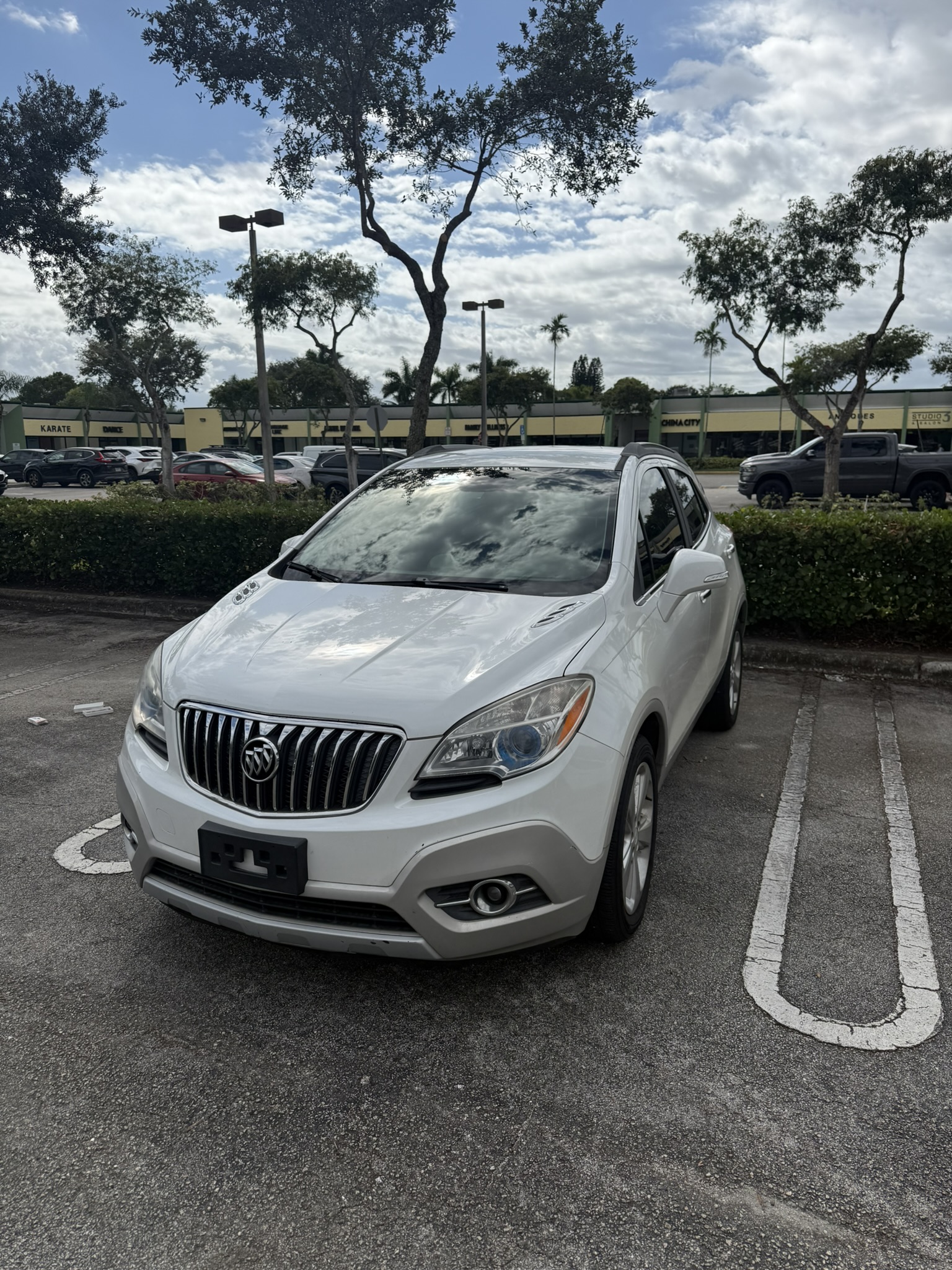 Used 2016 Buick Encore Leather FWD image 1