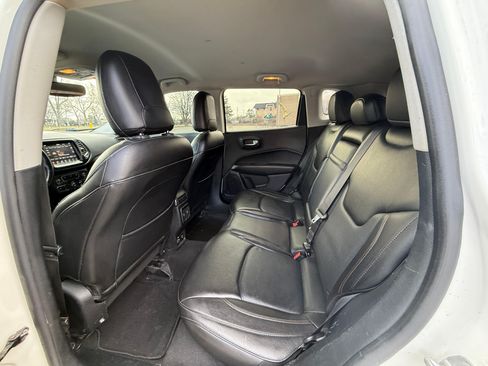 Used 2018 Jeep Compass Limited w/ Navigation Group AWD/4WD image 17