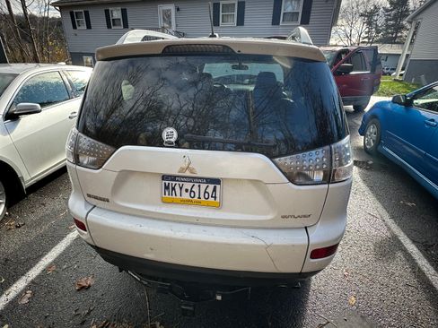 Used 2008 Mitsubishi Outlander XLS image 5