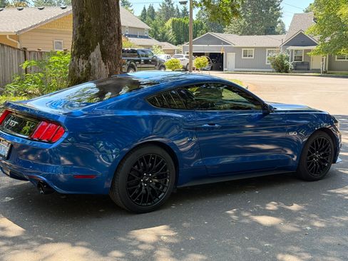 Used 2017 Ford Mustang GT w/ GT Performance Package image 5