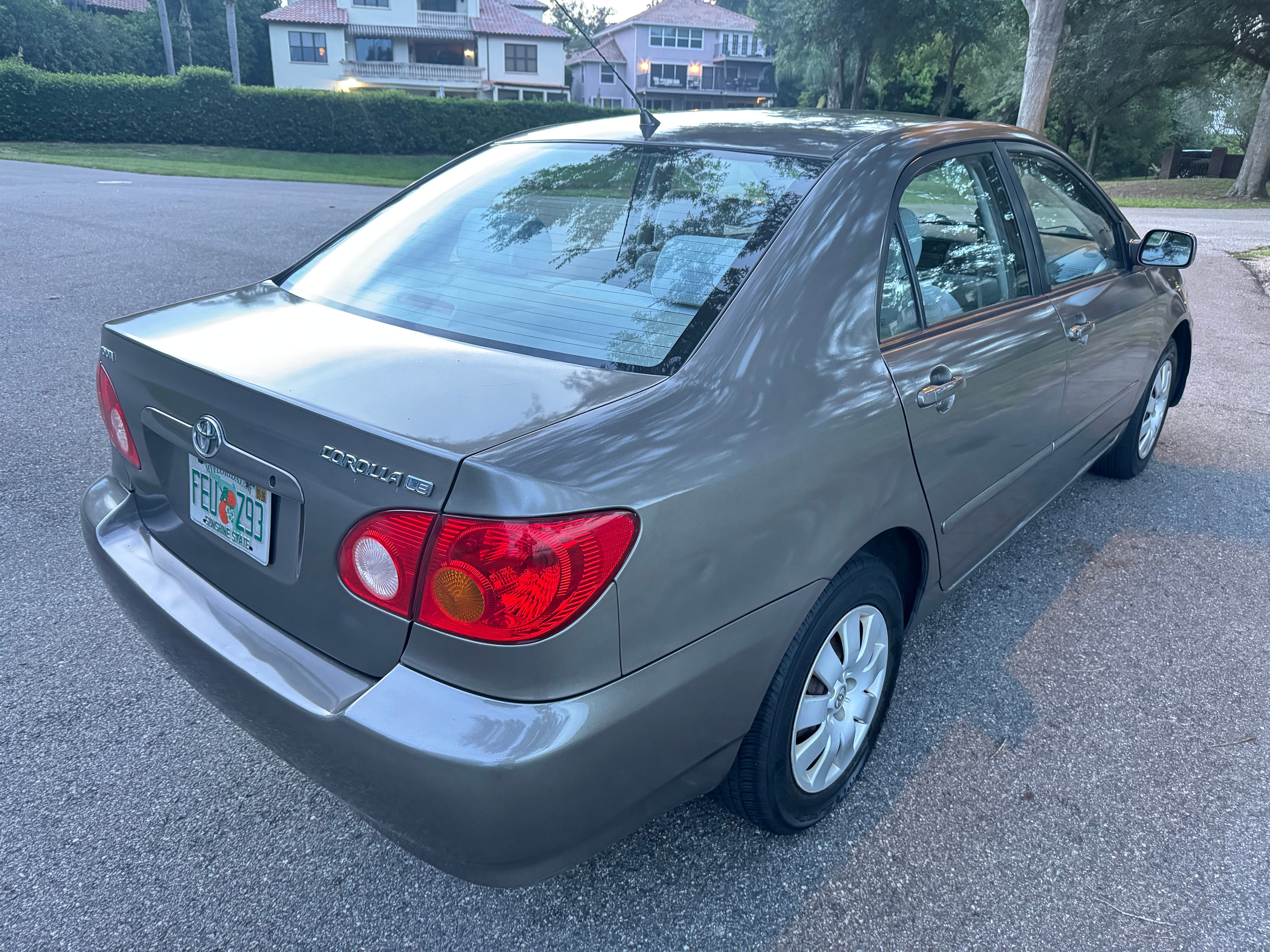 Used 2004 Toyota Corolla LE FWD image 6