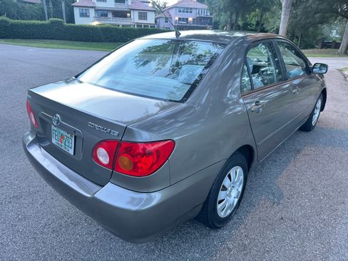 Used 2004 Toyota Corolla LE FWD image 6