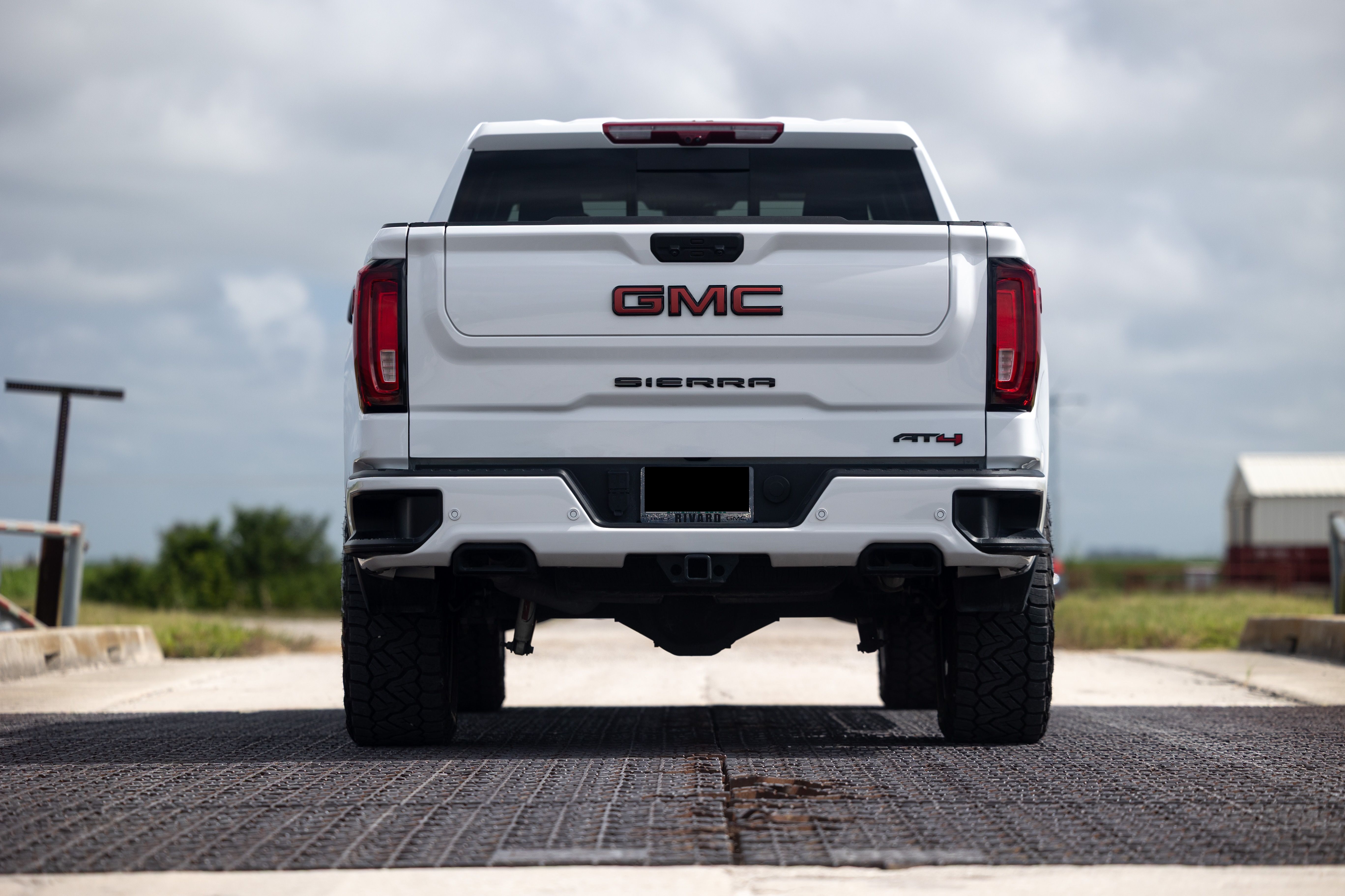 Used 2026 GMC Sierra 1500 AT4 w/ AT4 Premium Package AWD/4WD image 11
