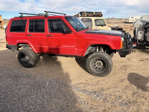 Used 2000 Jeep Cherokee Classic image 18