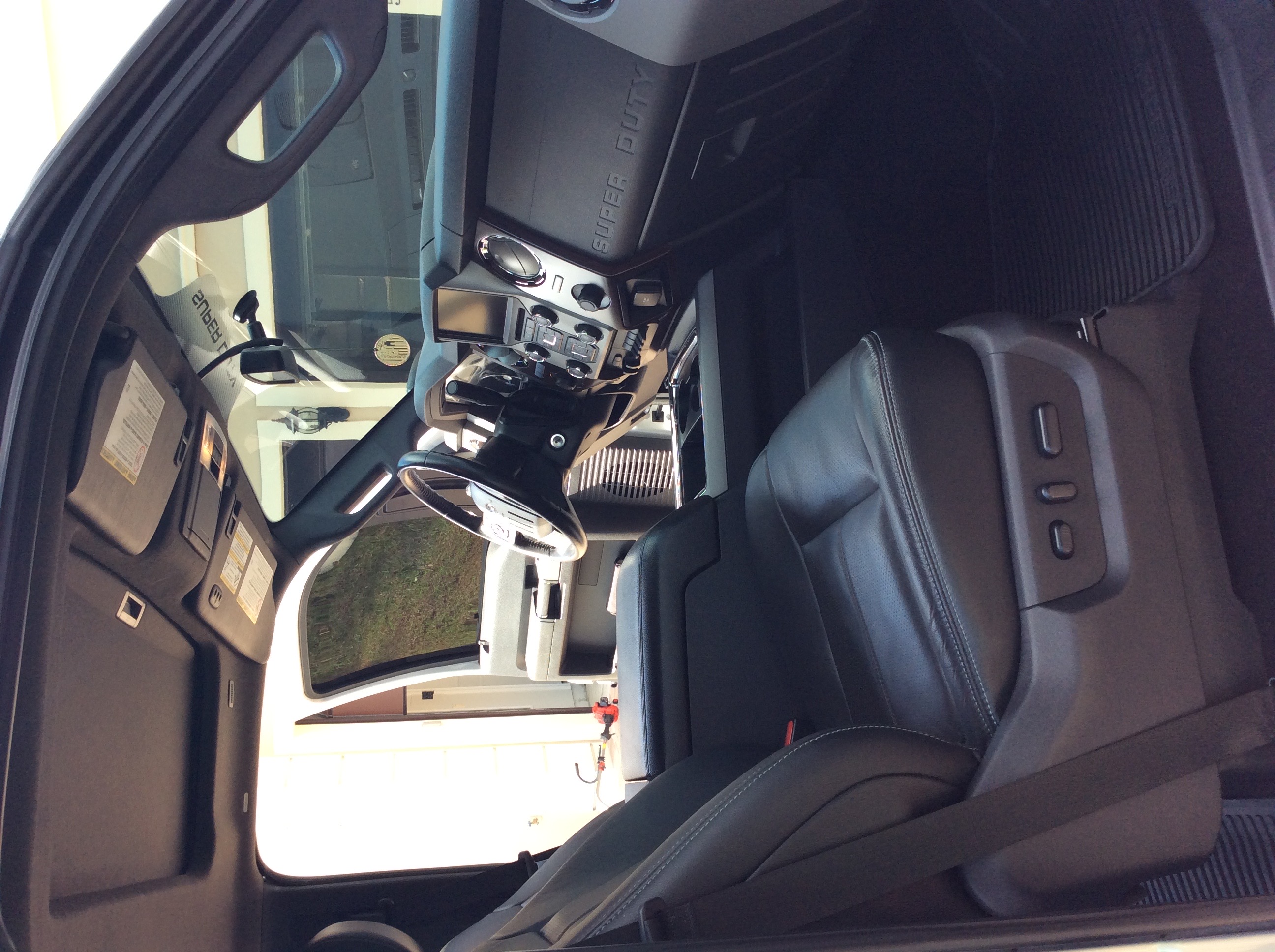 Used 2016 Ford F350 Lariat w/ Lariat Ultimate Package AWD/4WD image 14