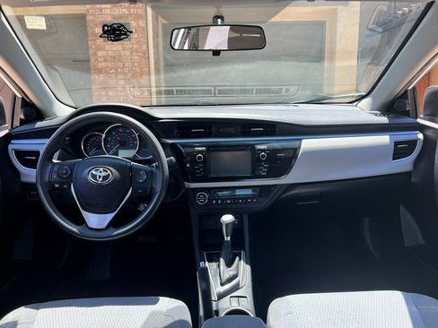 Used 2016 Toyota Corolla LE FWD image 6