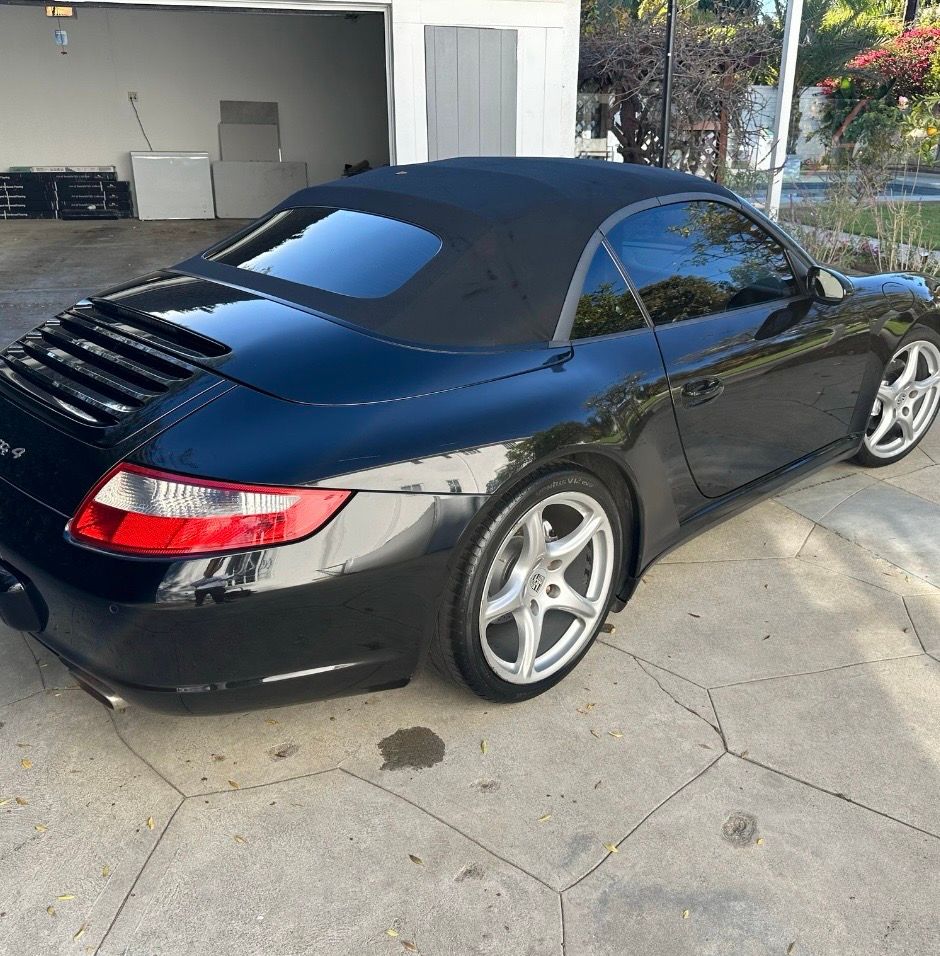 Used 2008 Porsche 911 Carrera 4 AWD/4WD image 4