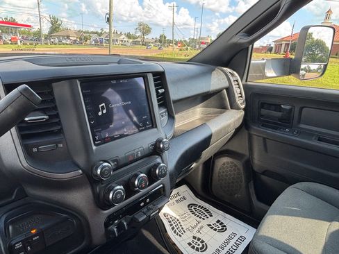 Used 2021 RAM 3500 Tradesman AWD/4WD image 9
