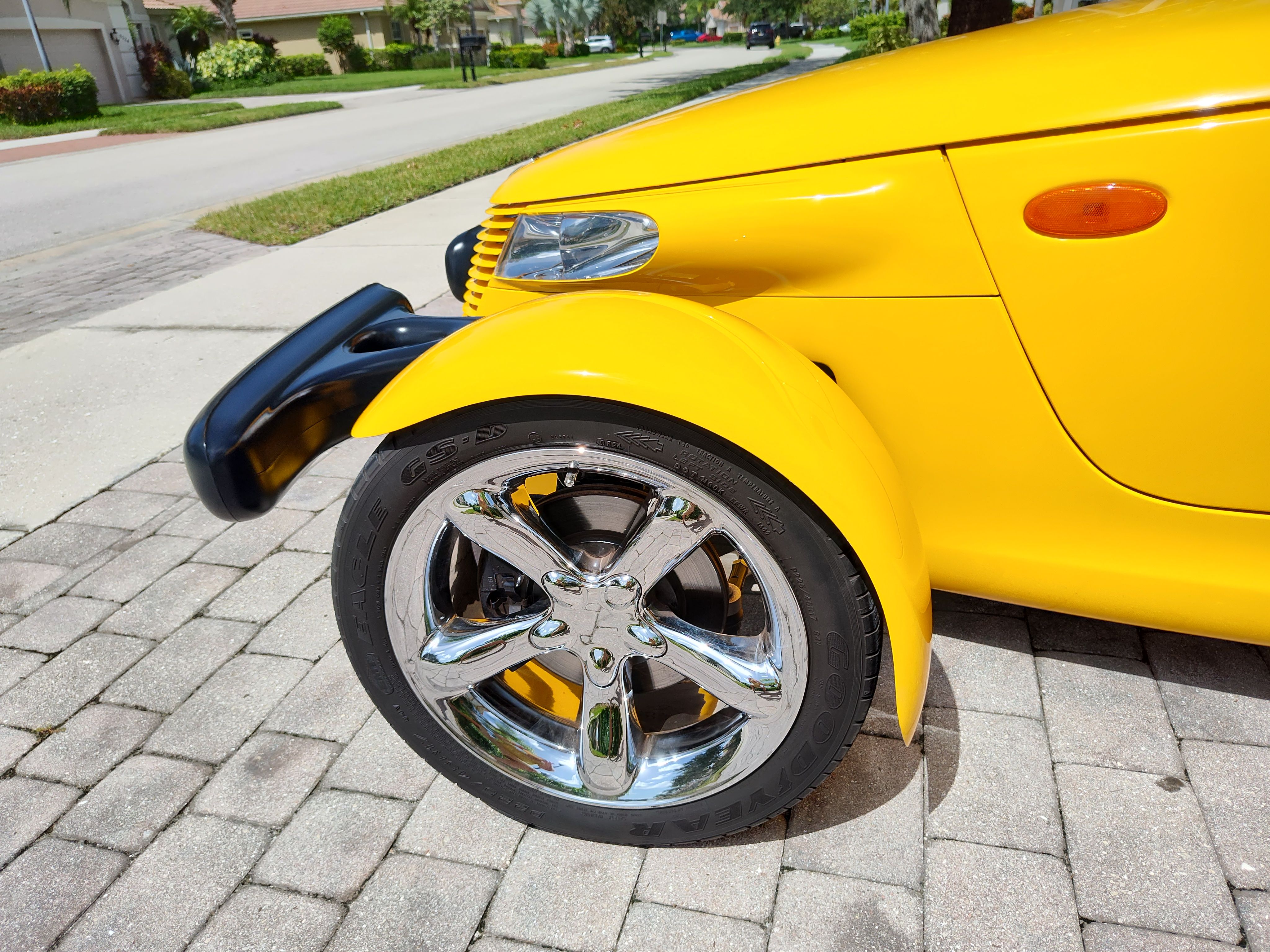 Used 2000 Plymouth Prowler RWD image 18