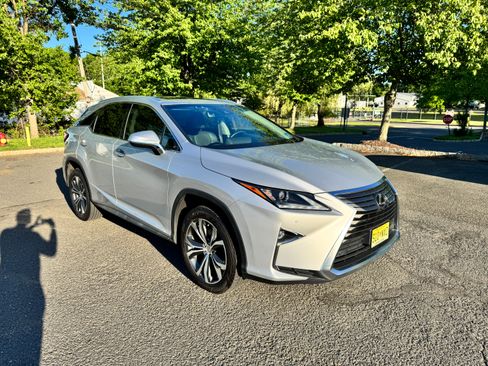 Used 2017 Lexus RX 350 AWD w/ Premium Package image 4