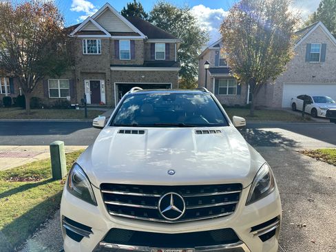 Used 2014 Mercedes-Benz ML 550 4MATIC image 2