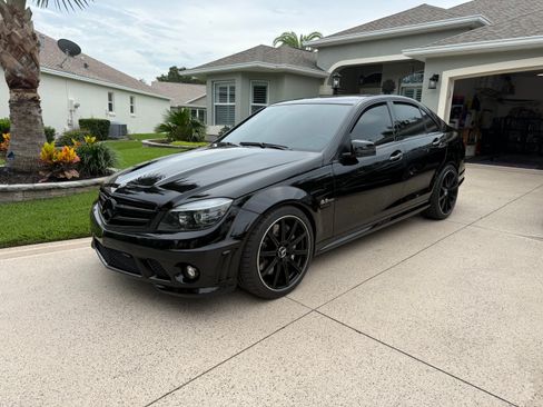 Used 2011 Mercedes-Benz C 63 AMG Sedan image 1