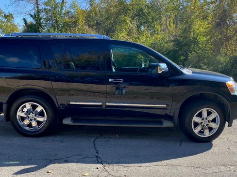 Used 2011 Nissan Armada Platinum w/ 2nd Row Captain Seat Pkg image 11