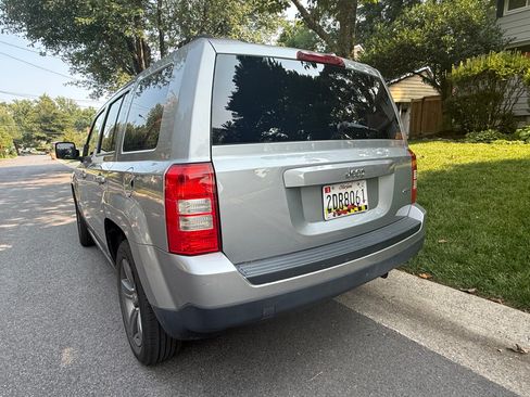 Used 2015 Jeep Patriot High Altitude FWD image 4
