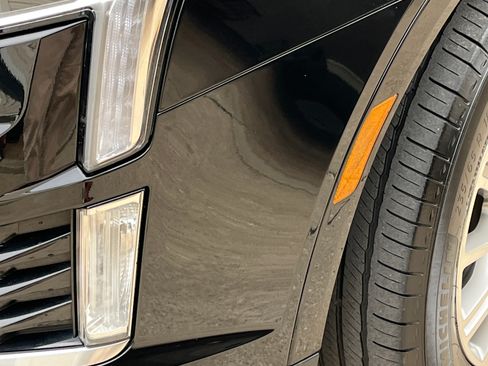 Used 2018 Cadillac XT5 Luxury w/ Driver Awareness Package image 15