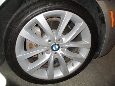 Used 2012 BMW 535i xDrive Sedan image 15