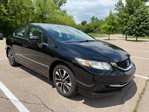 Used 2014 Honda Civic EX image 2