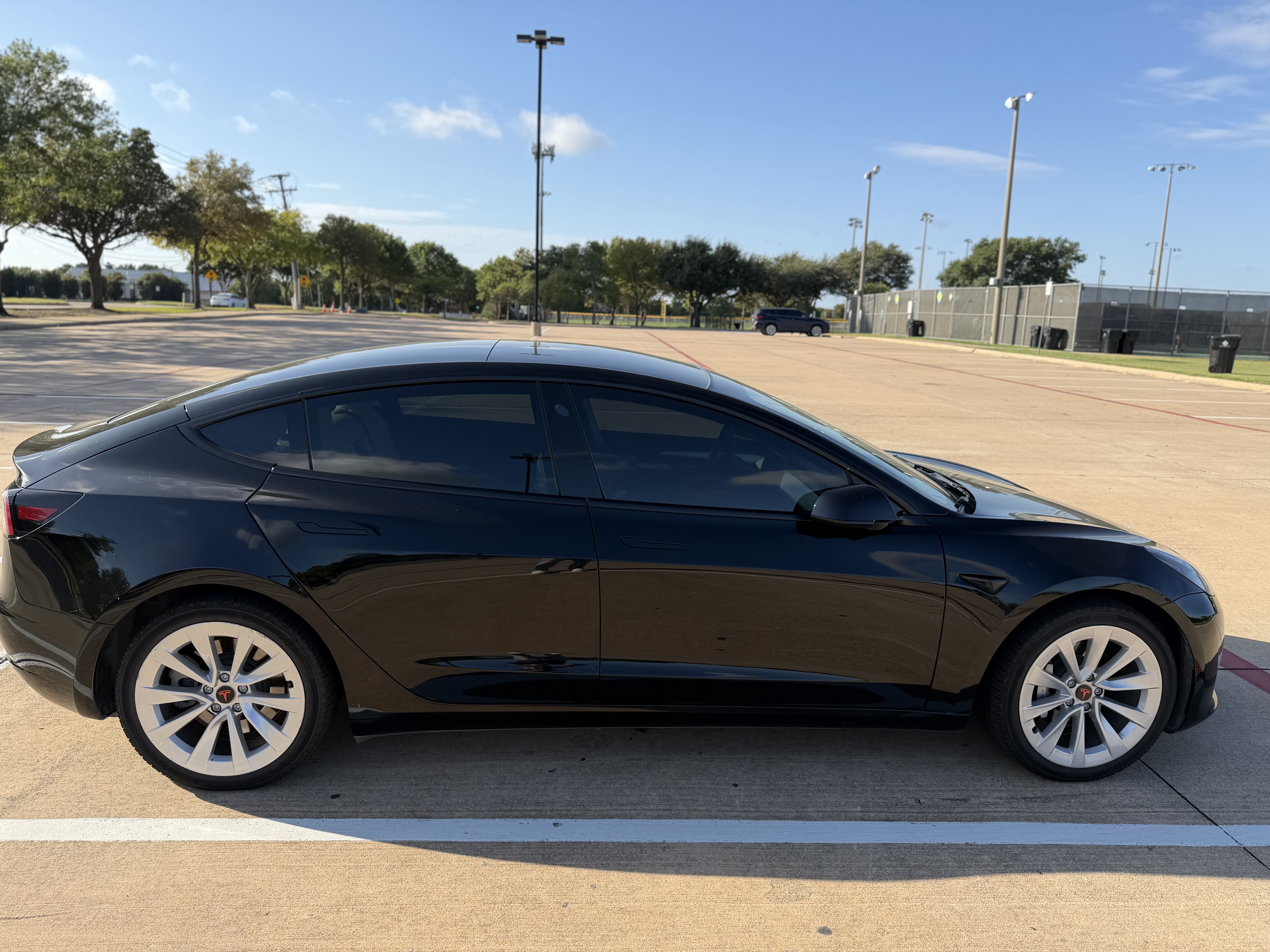 Used 2023 Tesla Model 3 Standard Range RWD image 5