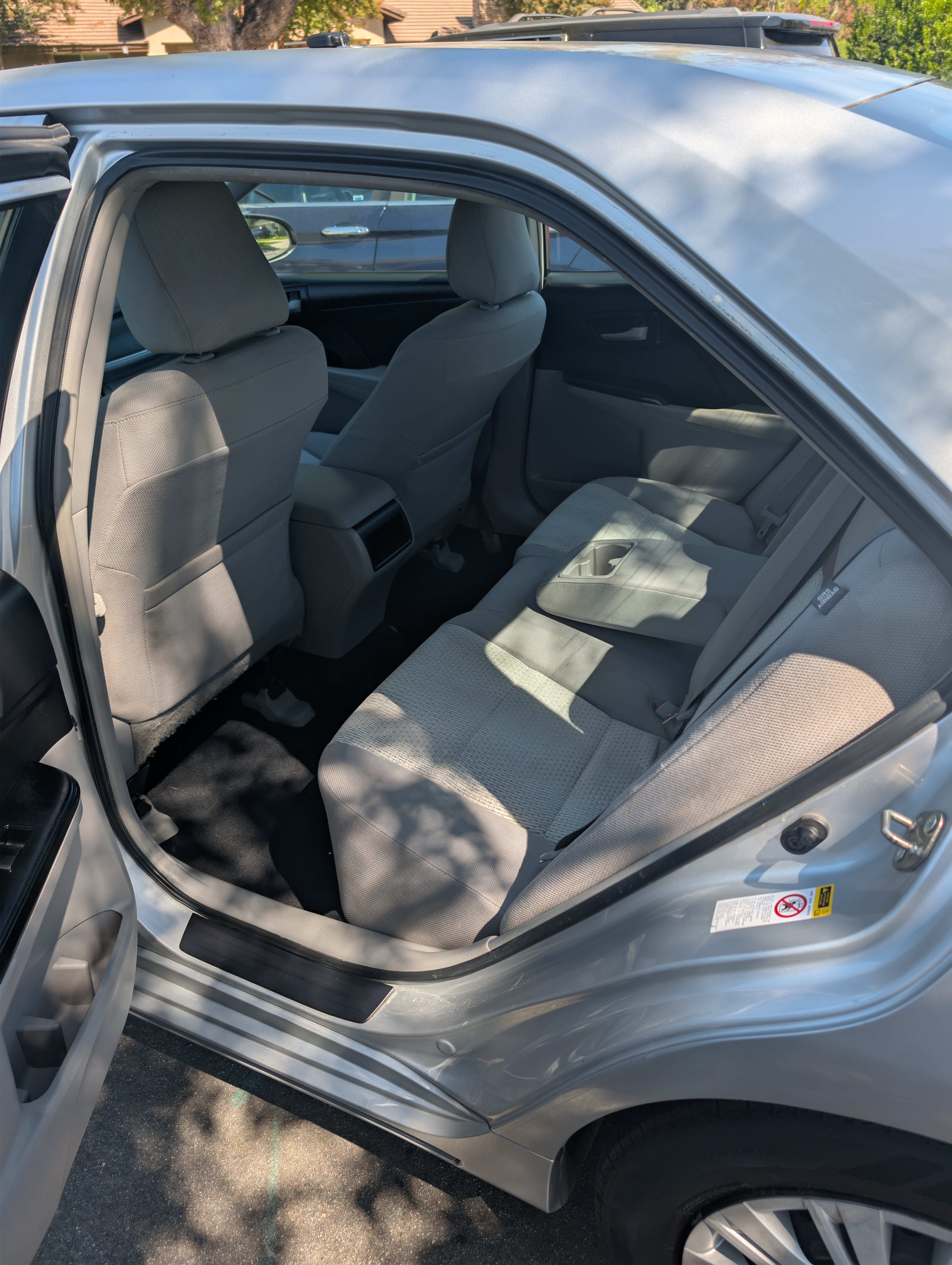 Used 2014 Toyota Camry LE FWD image 22