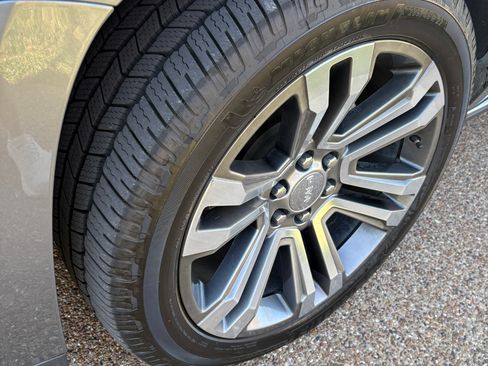 Used 2018 GMC Yukon Denali w/ Denali Ultimate Package image 6