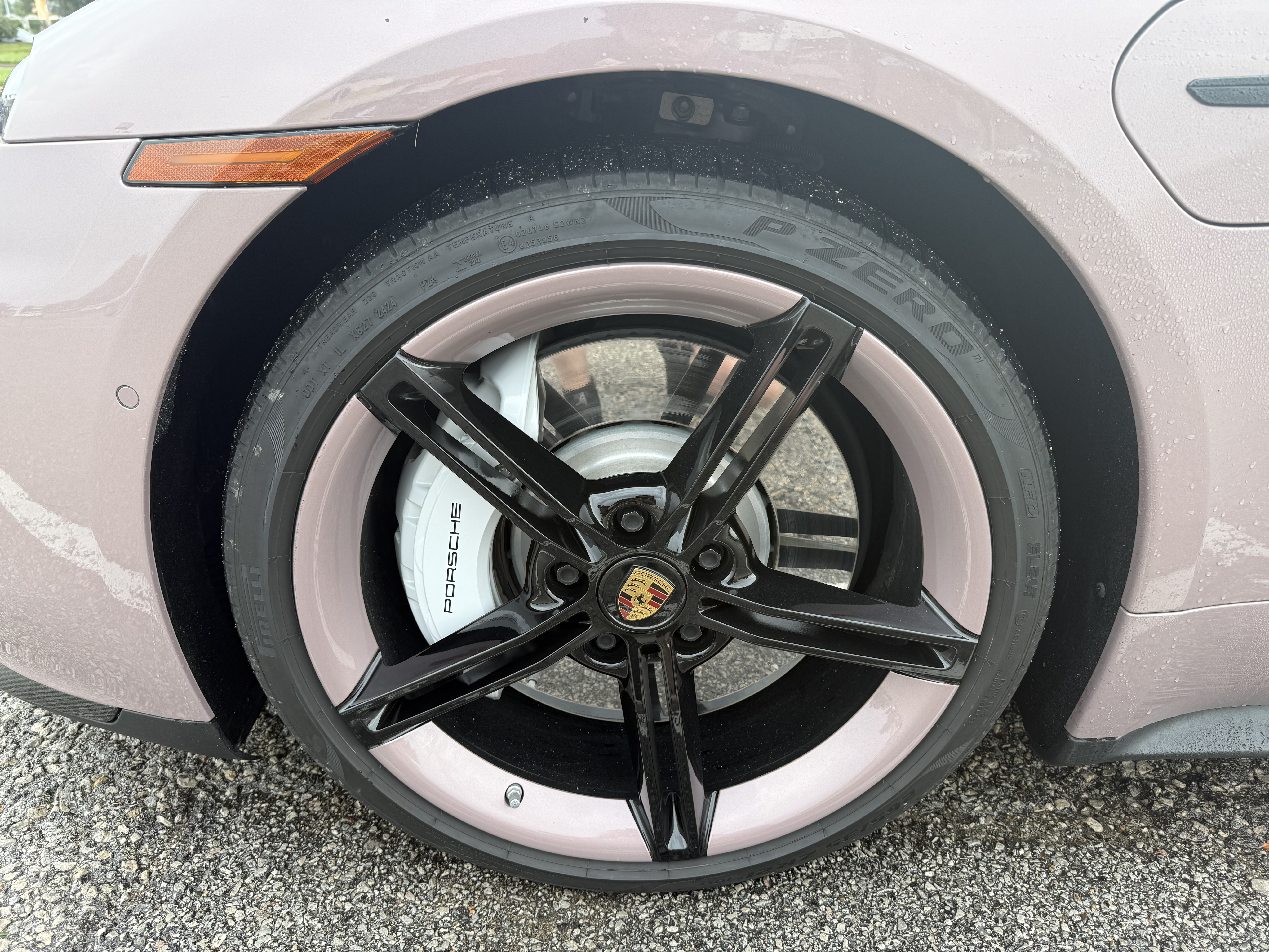 Used 2022 Porsche Taycan RWD image 24