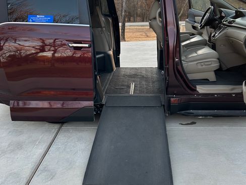 Used 2014 Honda Odyssey EX-L image 14