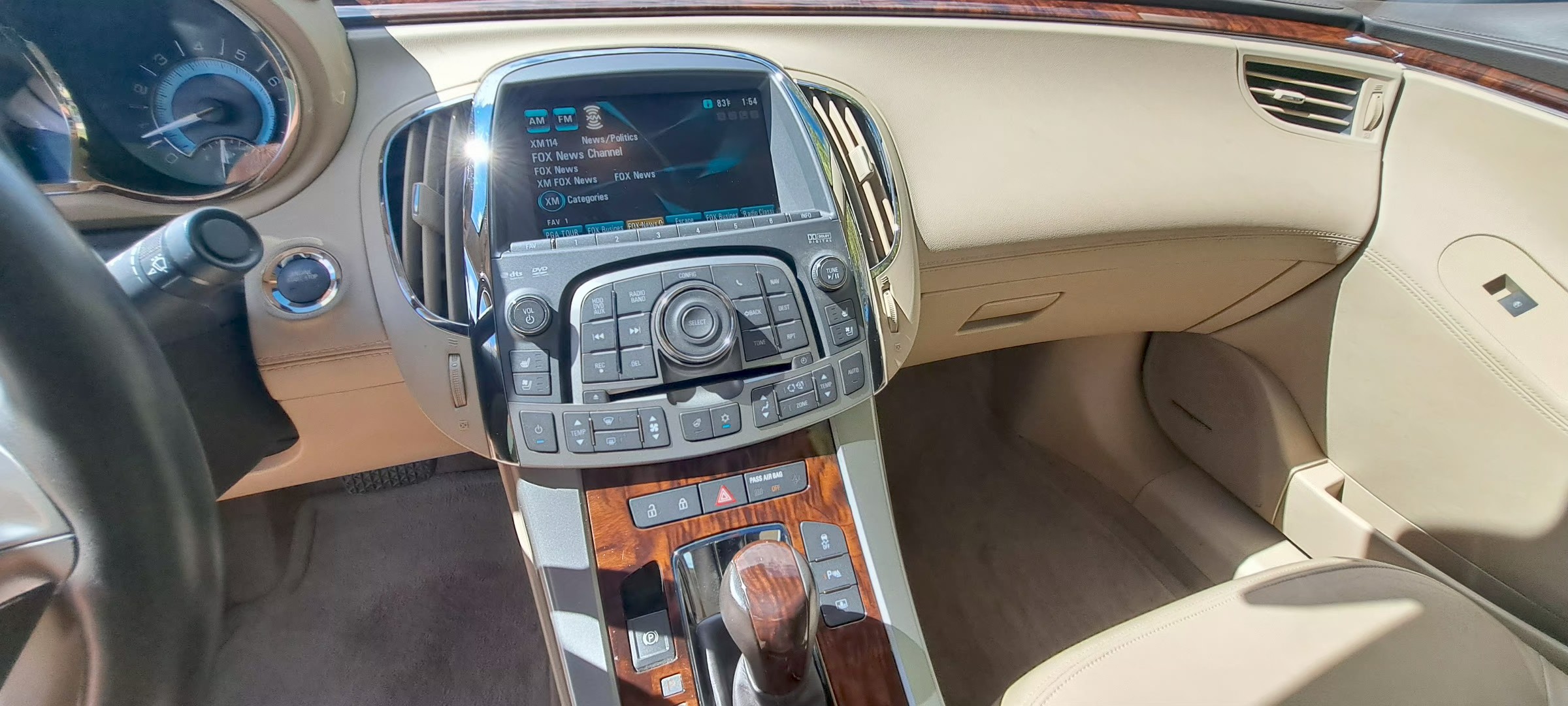 Used 2012 Buick LaCrosse Touring FWD image 10