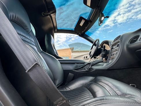 Used 2000 Chevrolet Corvette Coupe 2D image 15