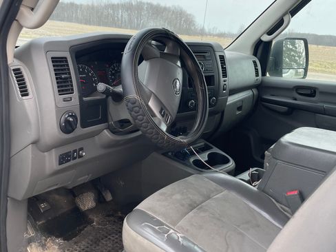 Used 2015 Nissan NV 3500 S w/ Power Basic Package image 3