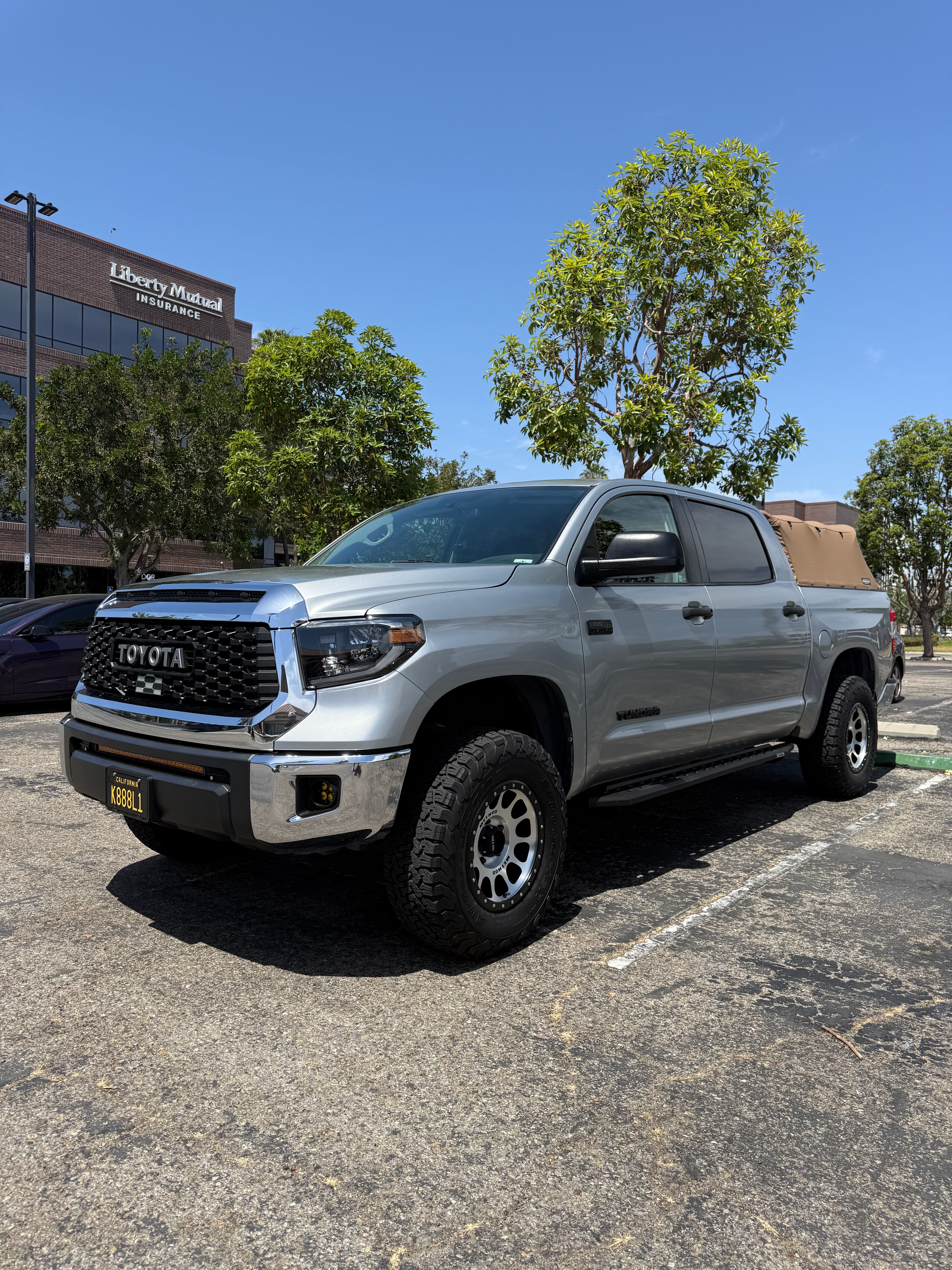 Used 2014 Toyota Tundra SR5 RWD image 2