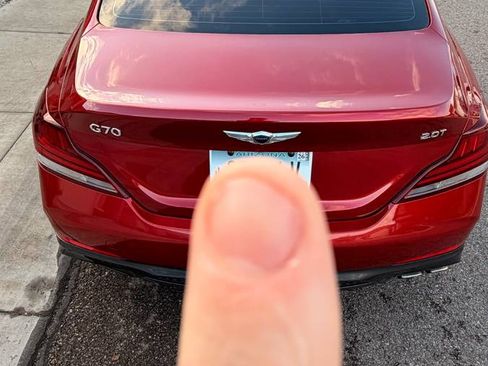 Used 2019 Genesis G70 2.0T Advanced w/ Sport Package image 17