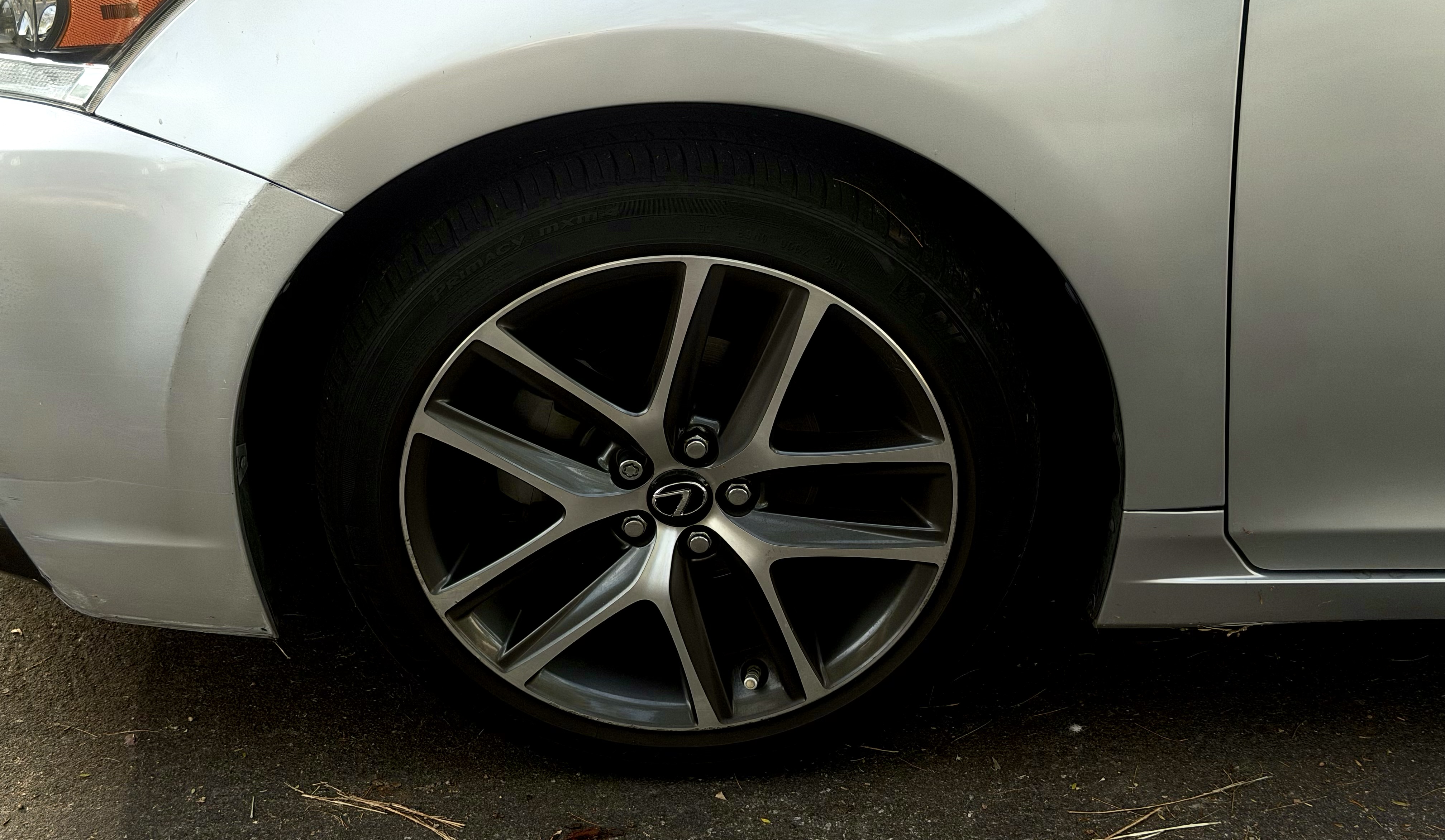 Used 2015 Lexus CT 200h w/ F Sport w/Nuluxe Interior FWD image 4