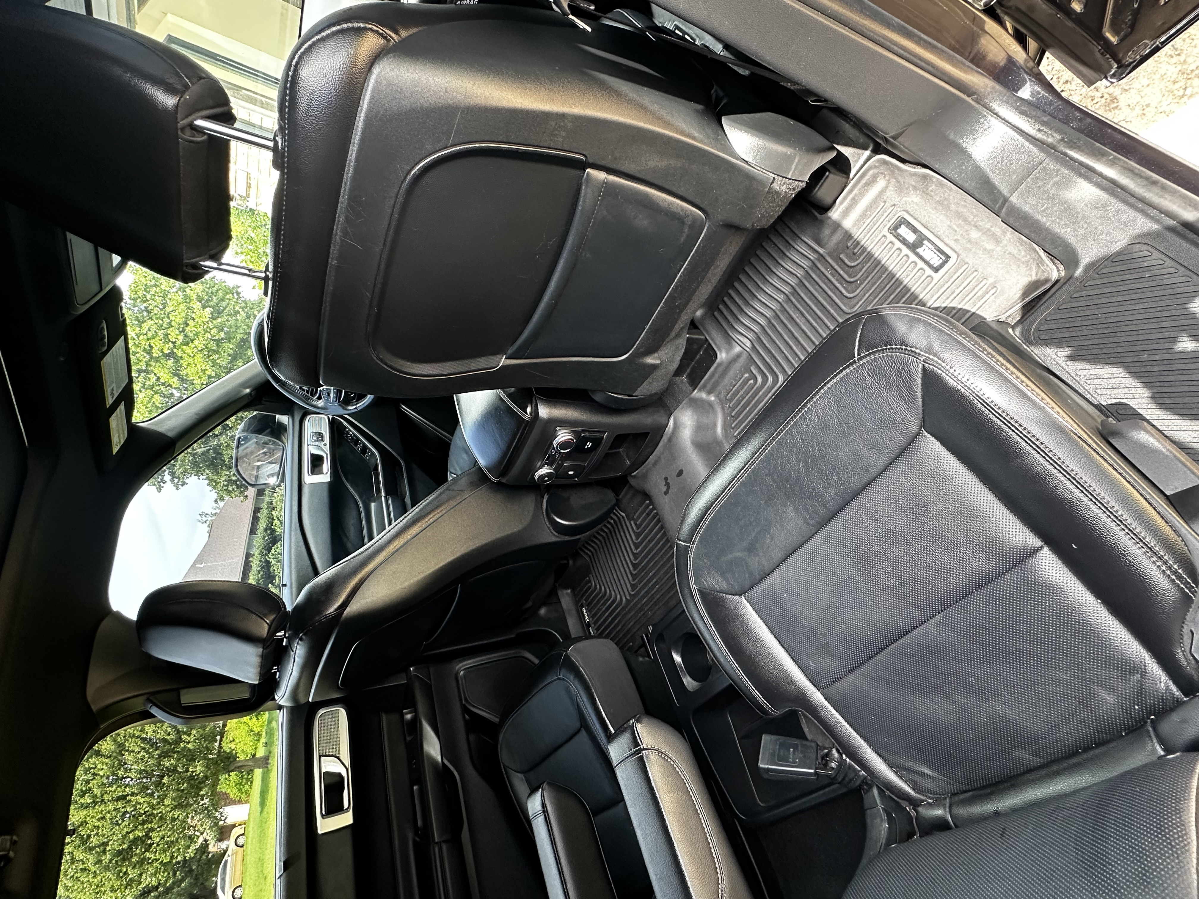 Used 2020 Ford Explorer Limited w/ Class III Trailer Tow Package AWD/4WD image 11