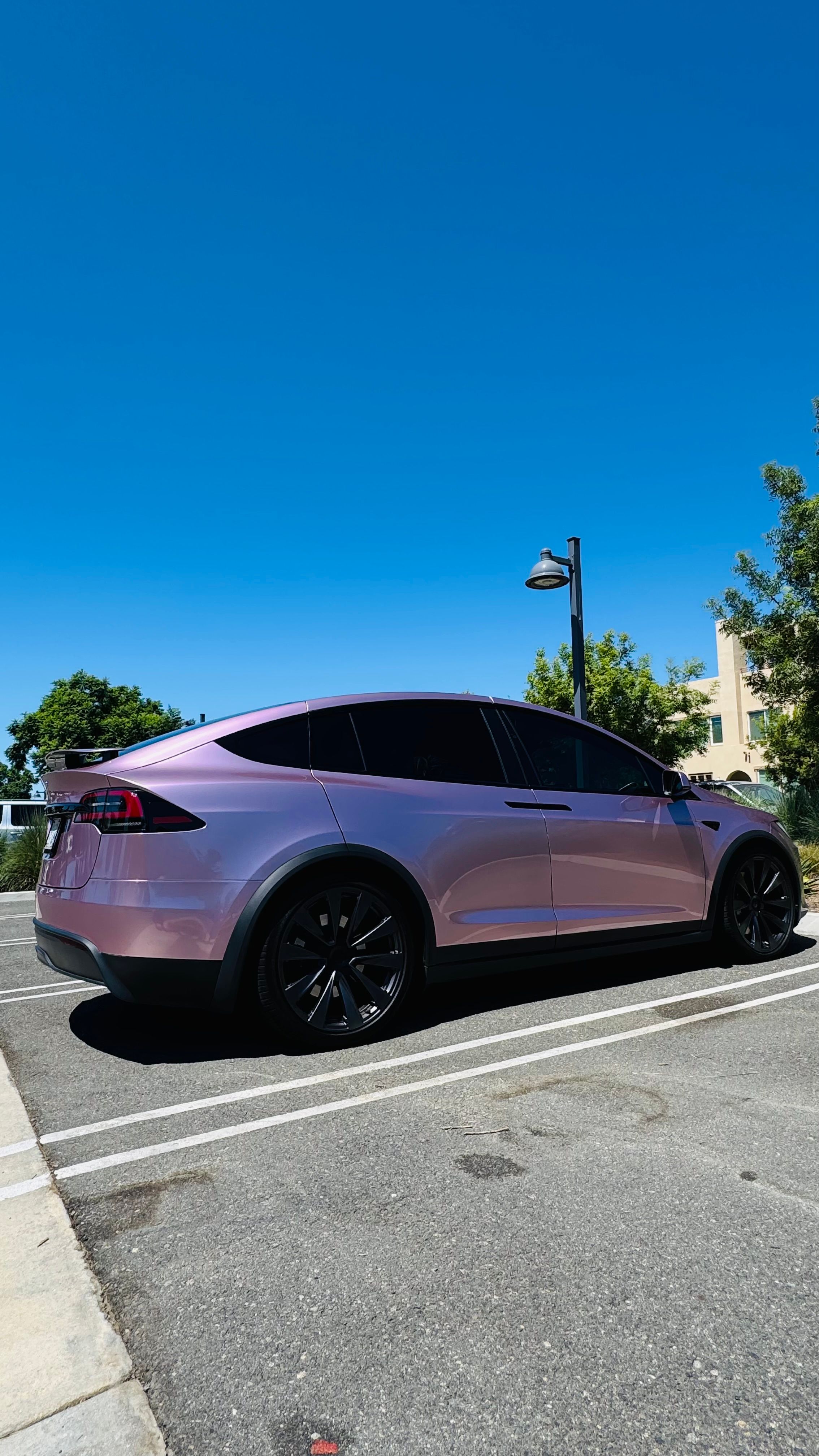 Used 2023 Tesla Model X AWD/4WD image 11