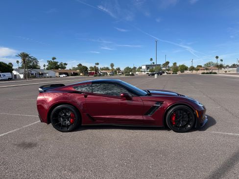 Used 2016 Chevrolet Corvette Z06 w/ 3LZ Preferred Equipment Group image 11