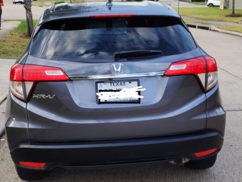 Used 2022 Honda HR-V LX image 8