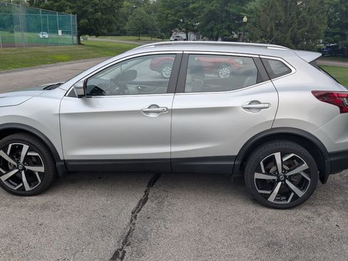 Used 2020 Nissan Rogue Sport SL AWD/4WD image 6
