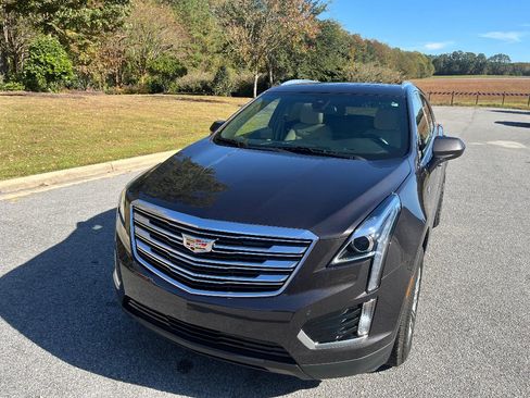 Used 2019 Cadillac XT5 Luxury image 1
