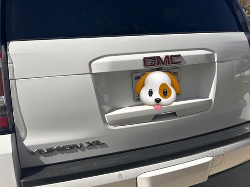 Used 2019 GMC Yukon XL SLT image 6