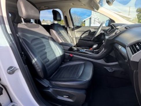 Used 2017 Ford Edge SEL w/ Equipment Group 201A image 10